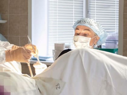 Уникальная операция в Кирове: врачи сохранили репродуктивное здоровье пациентки