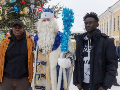 Африканские студенты в Кирове научились готовить оливье