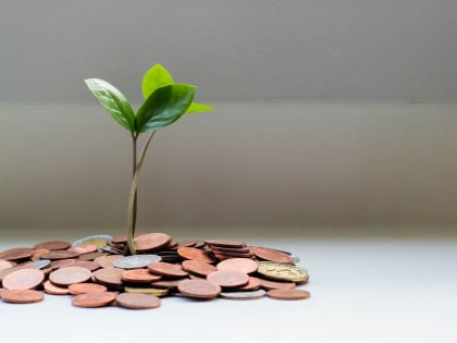 Страховые пенсии проиндексировали на 4,8%