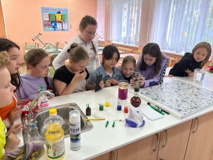 Яркие краски школьной жизни в летнем лингвистическом лагере