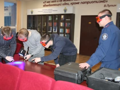 Сотрудники следственного управления познакомили студентов с профессией следователя