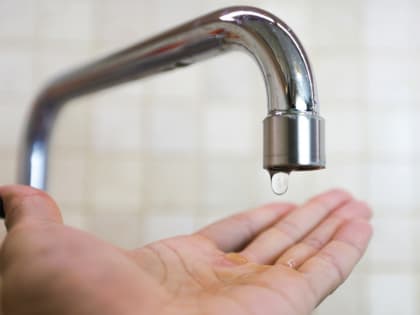 В Госдуме предложили сократить время отключения горячей воды летом