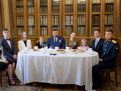 Кировские школьники дали старт движению «Украсим Родину цветами»