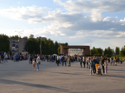 Появилась сентябрьская афиша развлечений в сквере "Река времени"