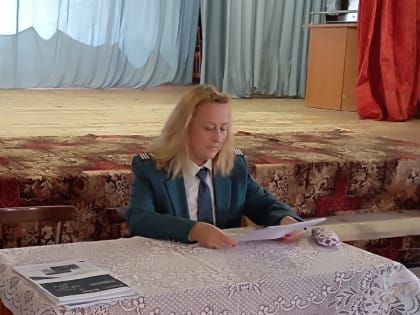 Сотрудник Управления выступила на сходе граждан в селе Карино Слободского района