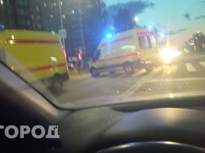 В Кирове произошла страшная авария: на место ДТП приехали шесть скорых