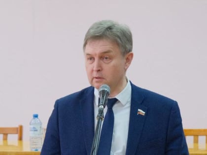 Роман Береснев отчитался перед избирателями Оричевского района