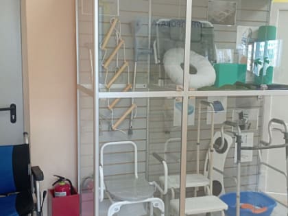 Престарелым людям и инвалидам бесплатно выдают ванны и кровати в Кировской области 