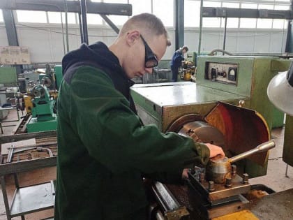 Александр Соколов пригласил учеников и родителей на день открытых дверей федпроекта «Профессионалитет»