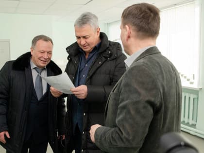 Рахим Азимов привлечет средства на завершение ремонта школы в Шихово