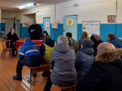 Партийцы Юрьянского района вышли на прямой контакт с жителями