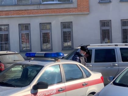 В Кирове серийный вор попался на краже спиртного
