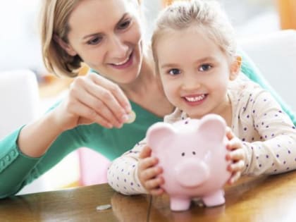 Более 55 тысяч жителей Кировской области получают выплаты на детей