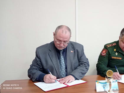 Уполномоченный по правам человека и военный комиссар Кировской области подписали соглашение о сотрудничестве