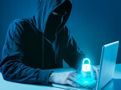 Сотрудник оператора сотовой связи незаконно разглашал телефонные переговоры клиентов