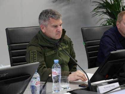 Игорь Маковский и Вячеслав Гладков обсудили оперативную ситуацию в регионе
