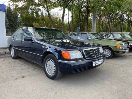 Выставка ретро автомобилей в Кирове