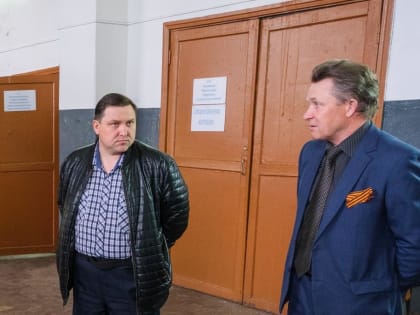 Сельское хозяйство, кадры, ЖКХ: Роман Береснев совершил рабочую поездку в Котельничский район