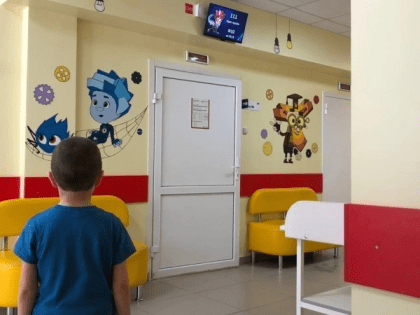 Вспышка сезонного ОРВИ: за неделю в Кировской области выросло число заболевших школьников