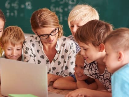 В Кировской области учреждены премии для лучших педагогических работников