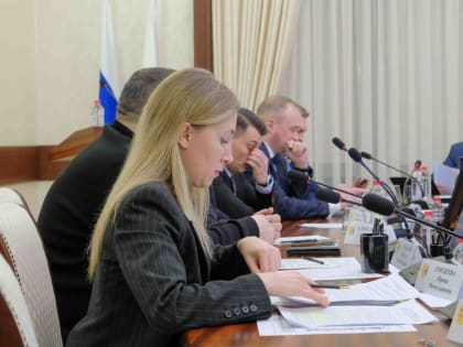 Рассмотрены поправки к областному закону о Правительстве