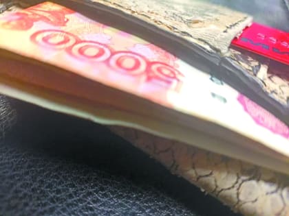 К возмещаемым расходам депутатов добавили одноразовые посуду и скатерти