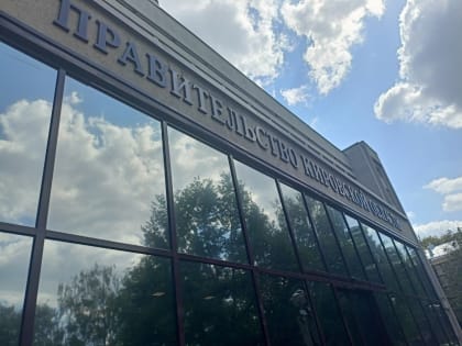 Соколов официально объявил об уходе из правительства Софронова и Бондарчука