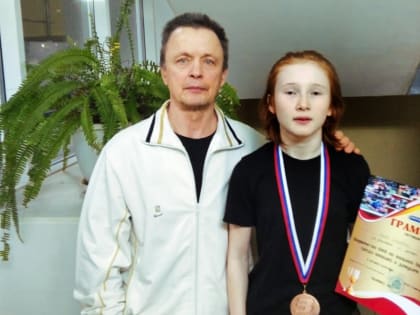 Девушка из Кирова взяла «бронзу» чемпионата ПФО по вольной борьбе
