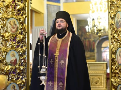 Епископ Паисий возглавил богослужения второй Недели Великого поста в Троицком соборе Яранска