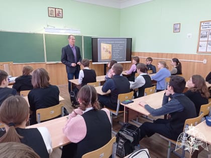 Ветераны Росгвардии провели встречи на военно-патриотическую тематику с кировскими школьниками
