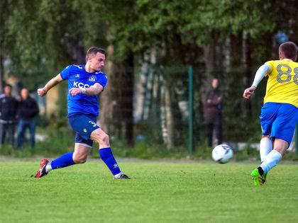Чепецкие футболисты в щепки разнесли вологодских на их же поле