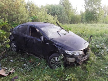 В Арбаже пьяный водитель «Киа Серато» опрокинулся в кювет: три человека госпитализированы, еще трое получили травмы