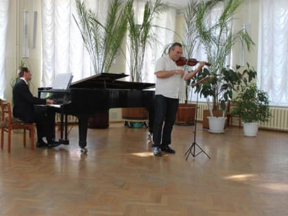 Концерт-встреча с Гунаром Летцбором (барочная скрипка, Австрия) и Сергеем Черепановым (фортепиано, Германия)