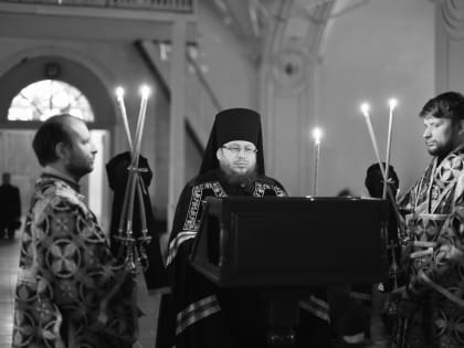 В Никольском соборе Котельнича совершили повечерие с чтением третьей части Великого канона