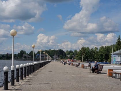 В Омутнинске набережную делают в форме подковы