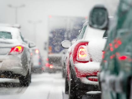 Безопасность на дорогах Кировской области в условиях снегопада