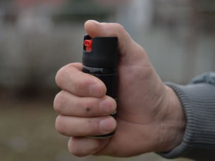 Вахтер общежития брызнул в лицо студенту перцовым баллончиком