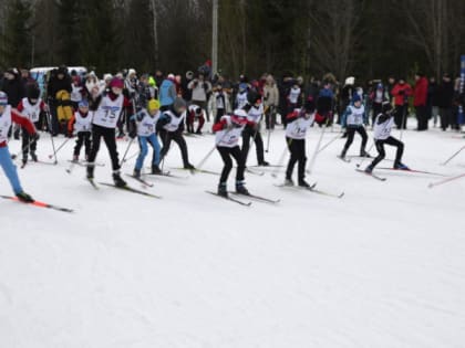 В Кирово-Чепецке официально открыли освещенную лыжную трассу