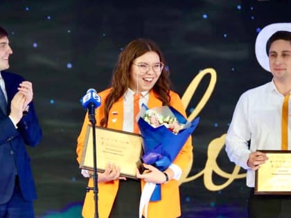 Советник директора кировской школы №57 стала лучшей в стране