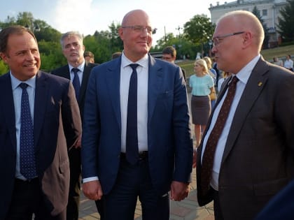 Дмитрий Чернышенко: Объем частных инвестиций в проекты института кураторства регионов ПФО составил 165 млрд рублей по итогам 2022 года