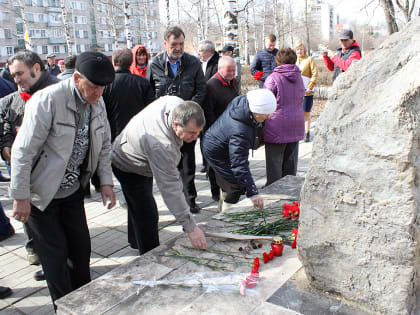 Помним имена героев