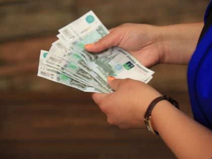 Как будут выглядеть новые одна и пять тысяч рублей?