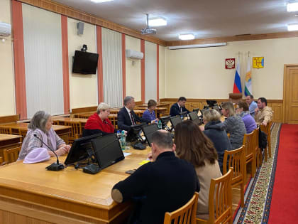 Принятое в начале года решение о выплате компенсаций обманутым дольщикам оказалось не таким уж и принятым