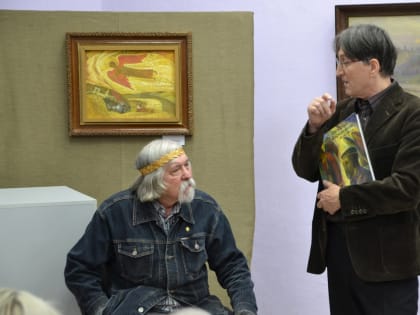 В городском музее презентовали альбом с работами Валерия Верстакова