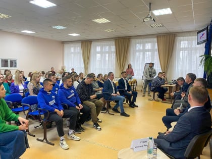 Кировские молодогвардейцы приняли участие в кустовом совещании Молодежного Парламента