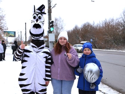 Кировские школьники отметили день рождения зебры