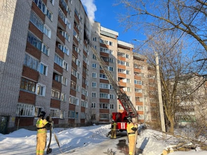 В Кировской области мужчина в гипсе не мог выбраться из горящей квартиры
