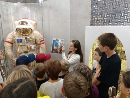 Для детей из Запорожья провели экскурсии по Кирову и Москве