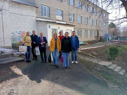 Специализированная бригада врачей для осмотра детей в области