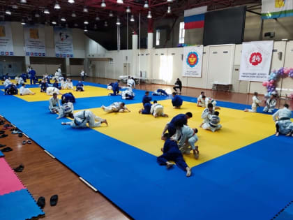 В Кирове завершилось первенство области по дзюдо среди юниоров